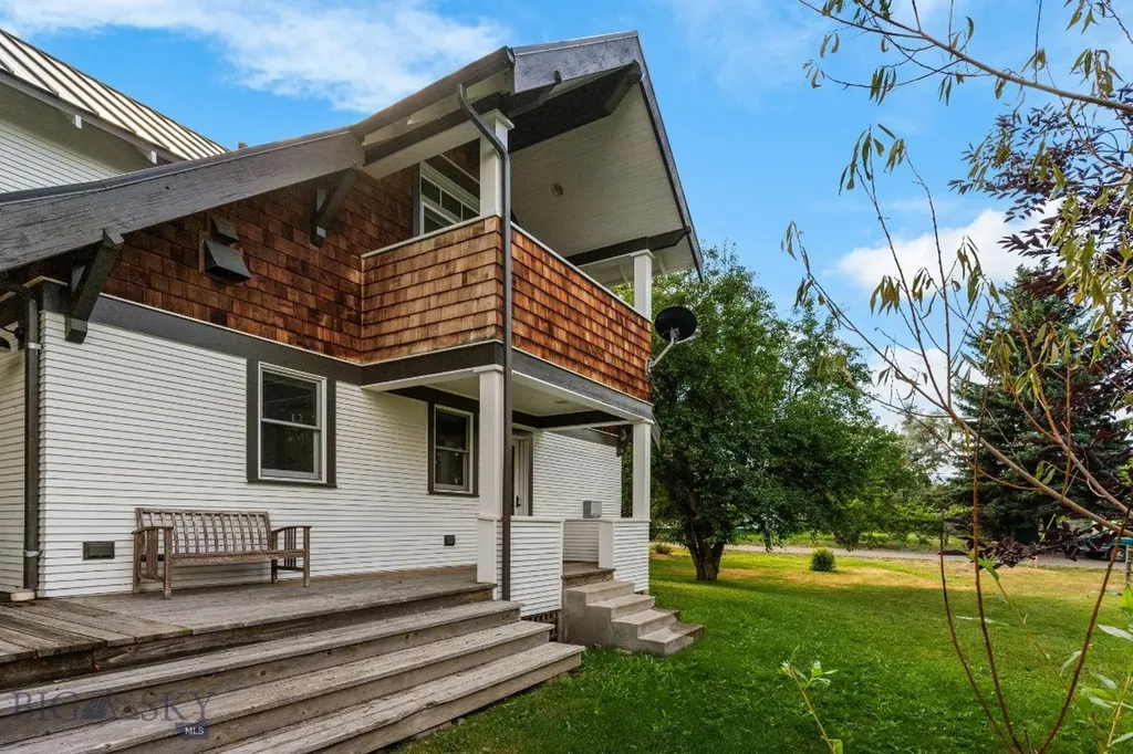 103 Tracy Street Gallatin Gateway MT 59730