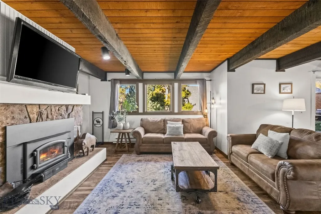 2575 Curley Bear Road Big Sky MT 59716