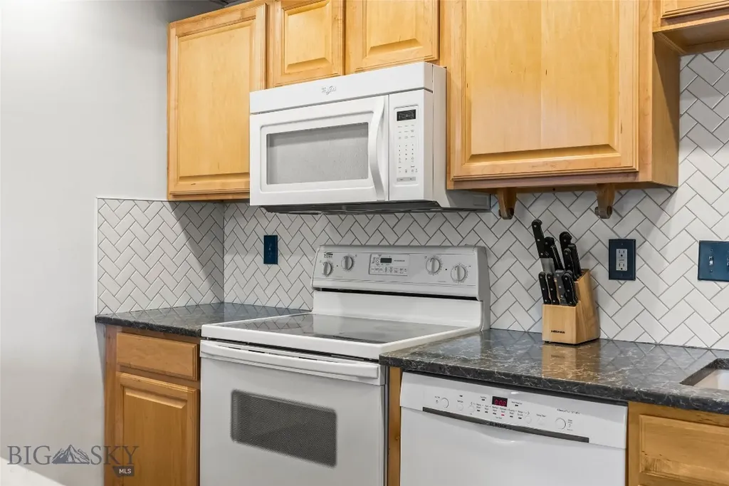 2575 Curley Bear Road Big Sky MT 59716