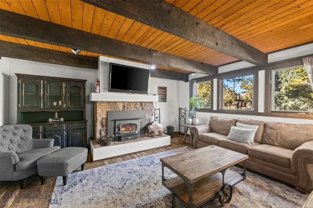 2575 Curley Bear Road Big Sky MT 59716
