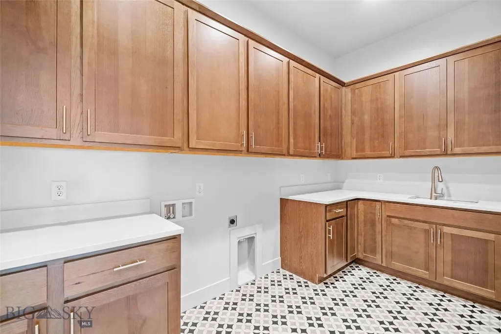 1602 Beeker Lane Belgrade MT 59714