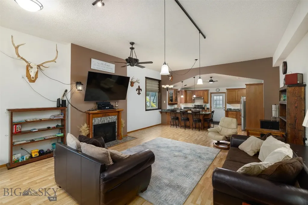 301 Pearl Drive Belgrade MT 59714