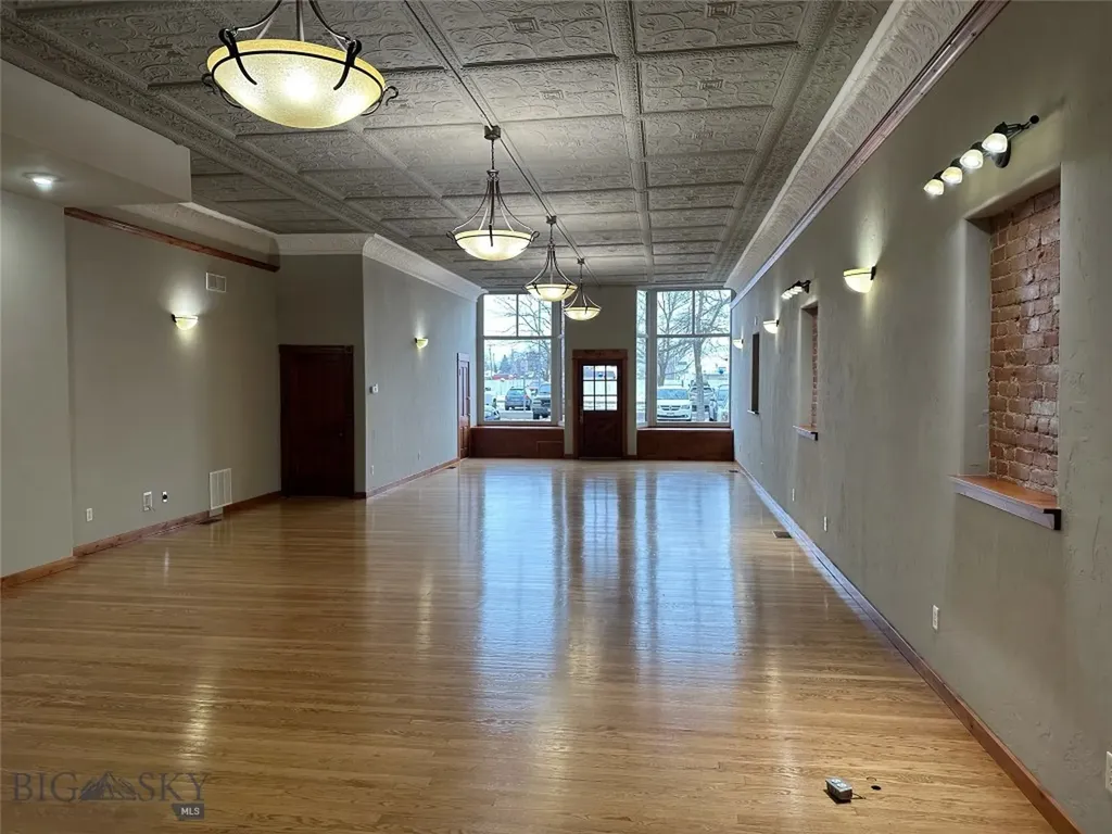 23 W Main Street Belgrade MT 59714