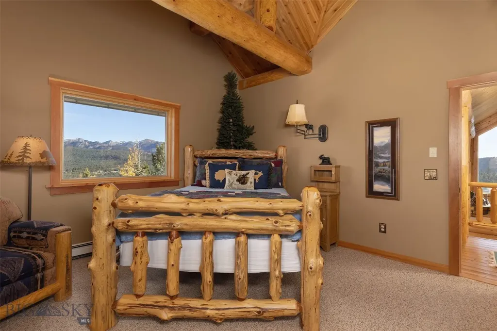 18 Half Hitch Big Sky MT 59716
