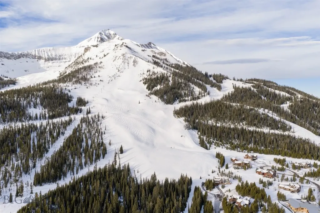 18 Half Hitch Big Sky MT 59716