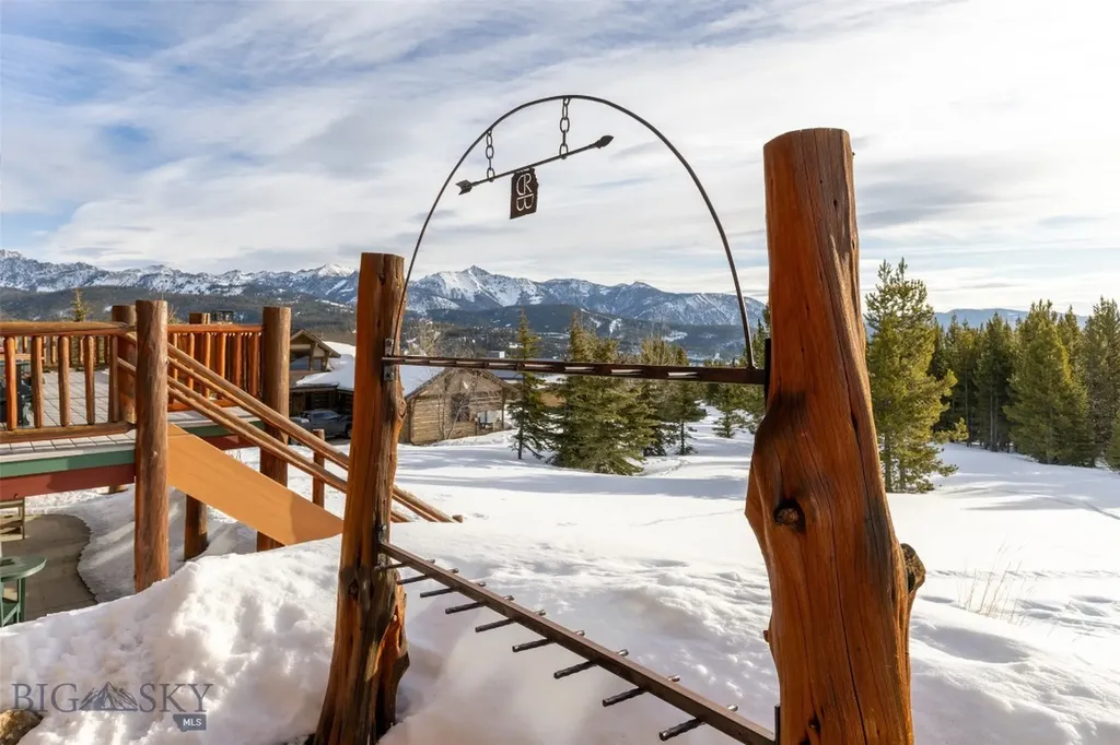 18 Half Hitch Big Sky MT 59716