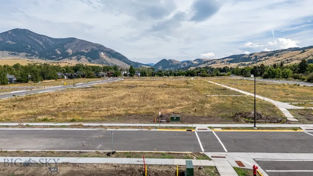 Tbd Canyon Gate/lucy Lane Boulevard Bozeman MT 59715