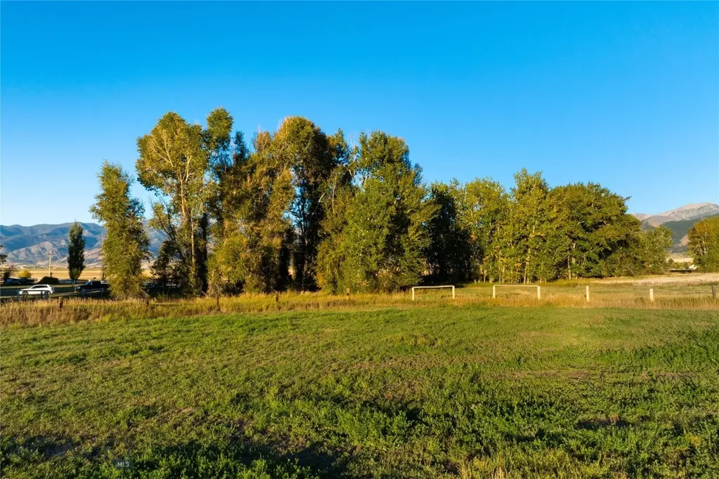 Lot 5 Penwell Bridge Farm Belgrade MT 59714