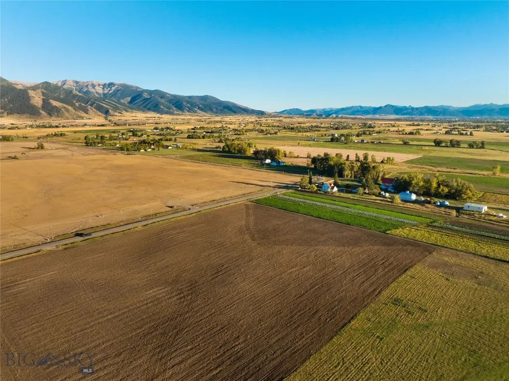 Lot 3 Penwell Bridge Farm Belgrade MT 59714