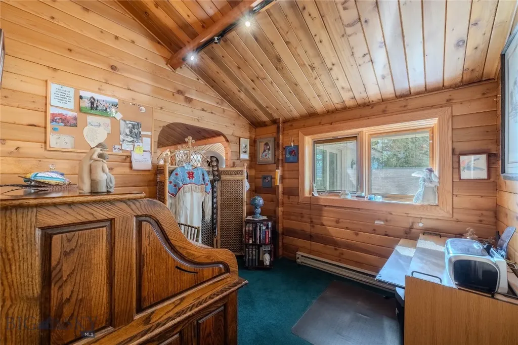 170 Loop Lane West Yellowstone MT 59758