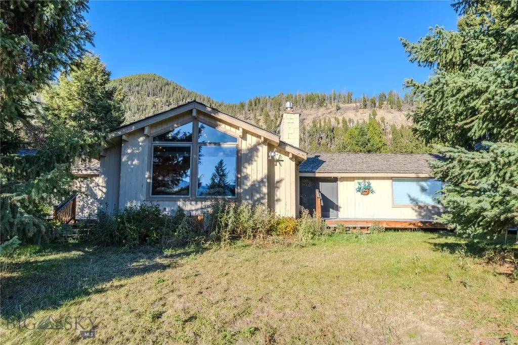 170 Loop Lane West Yellowstone MT 59758