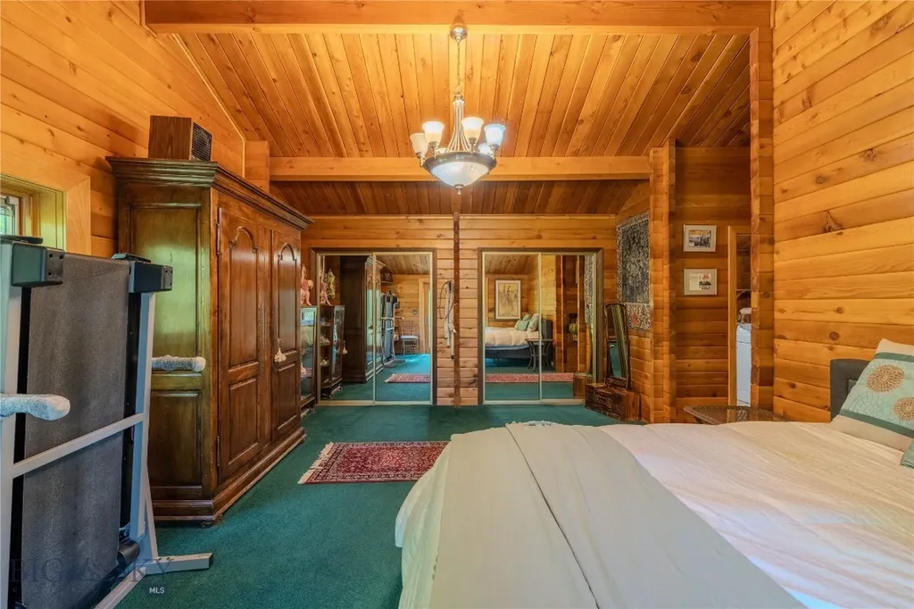 170 Loop Lane West Yellowstone MT 59758