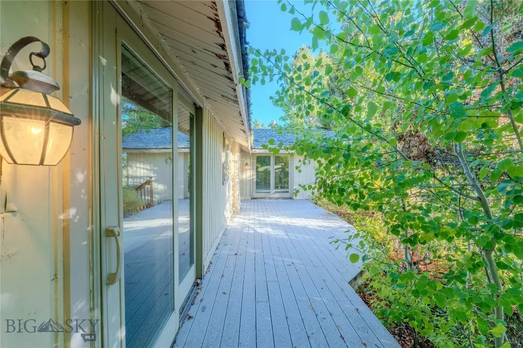 170 Loop Lane West Yellowstone MT 59758