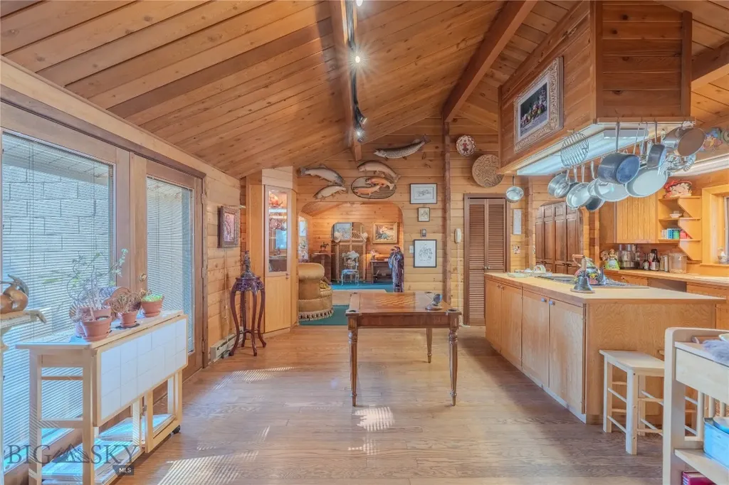 170 Loop Lane West Yellowstone MT 59758