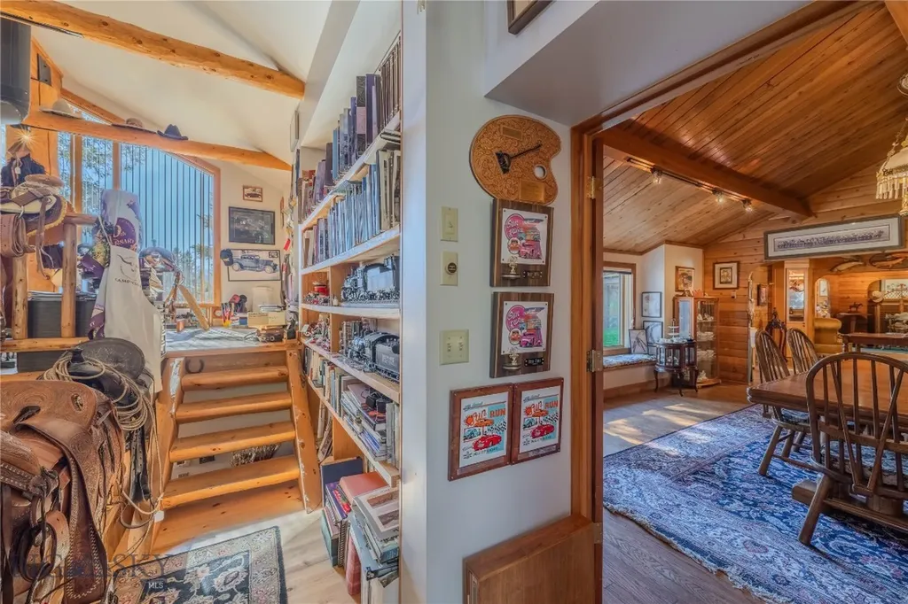 170 Loop Lane West Yellowstone MT 59758