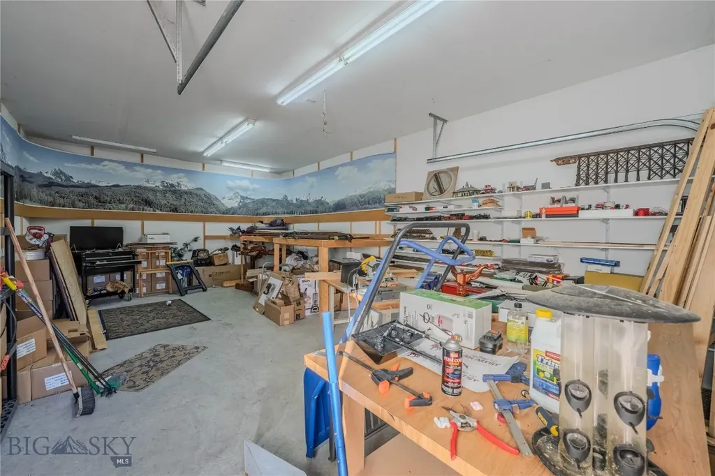 170 Loop Lane West Yellowstone MT 59758