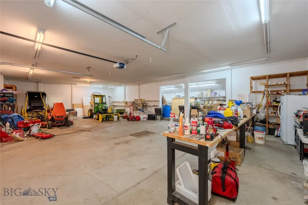 170 Loop Lane West Yellowstone MT 59758