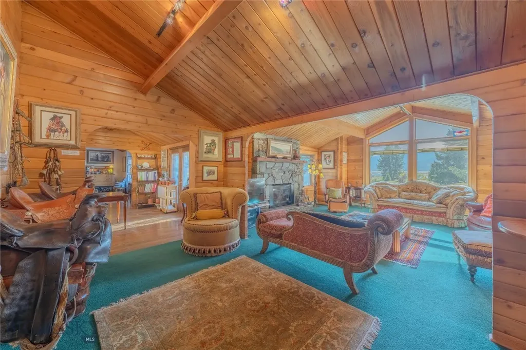 170 Loop Lane West Yellowstone MT 59758