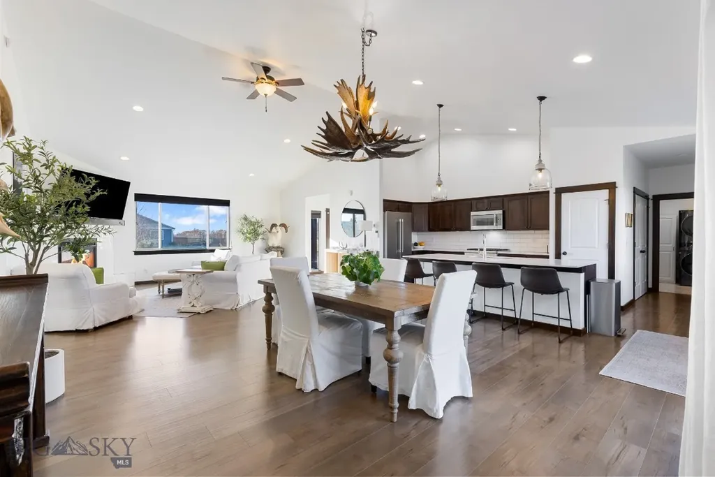 1097 Stewart Loop Bozeman MT 59718