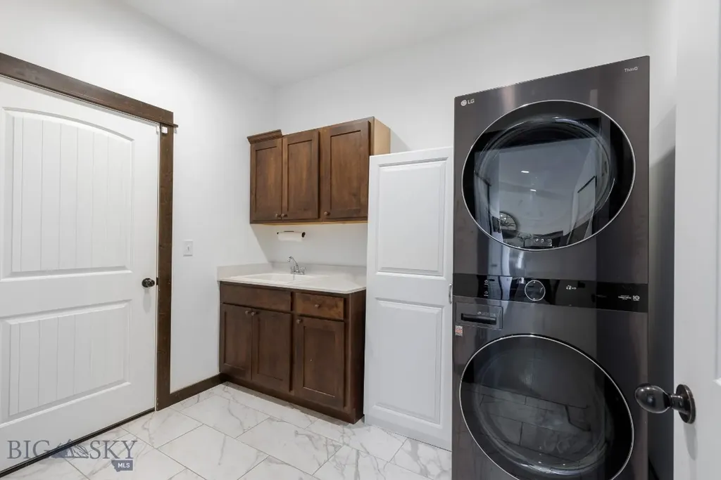 1097 Stewart Loop Bozeman MT 59718
