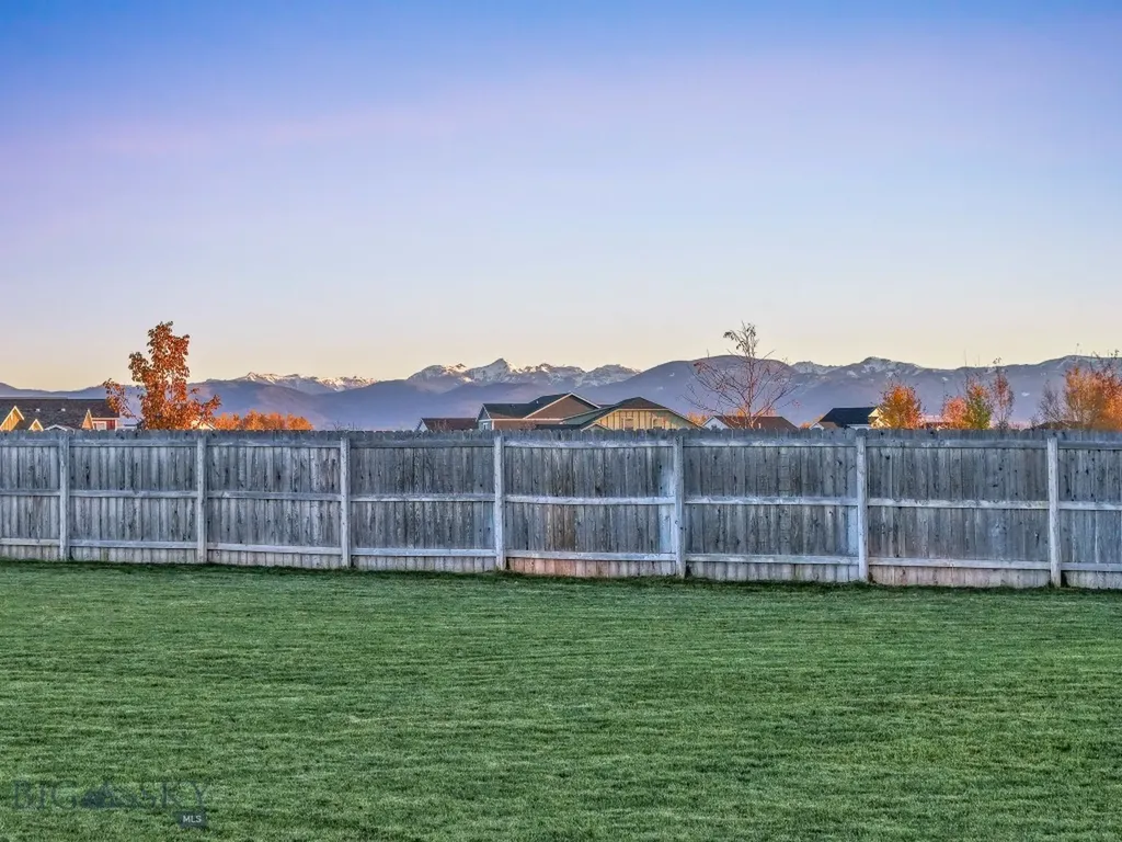 1097 Stewart Loop Bozeman MT 59718