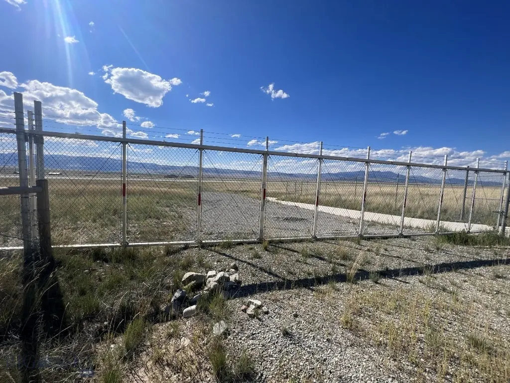 Lot 29a Shining Mountains Air Park Ennis MT 59729