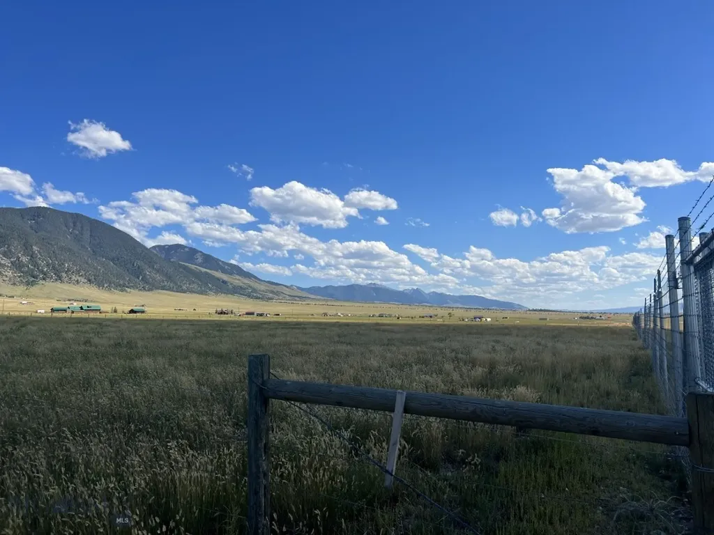 Lot 29a Shining Mountains Air Park Ennis MT 59729