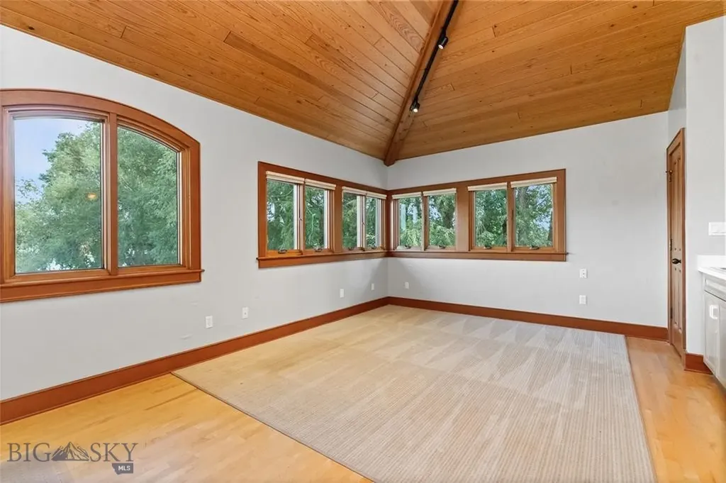 2715 Park Garden Lane Great Falls MT 59404