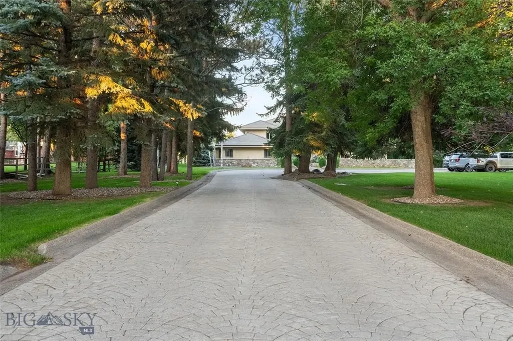 2715 Park Garden Lane Great Falls MT 59404