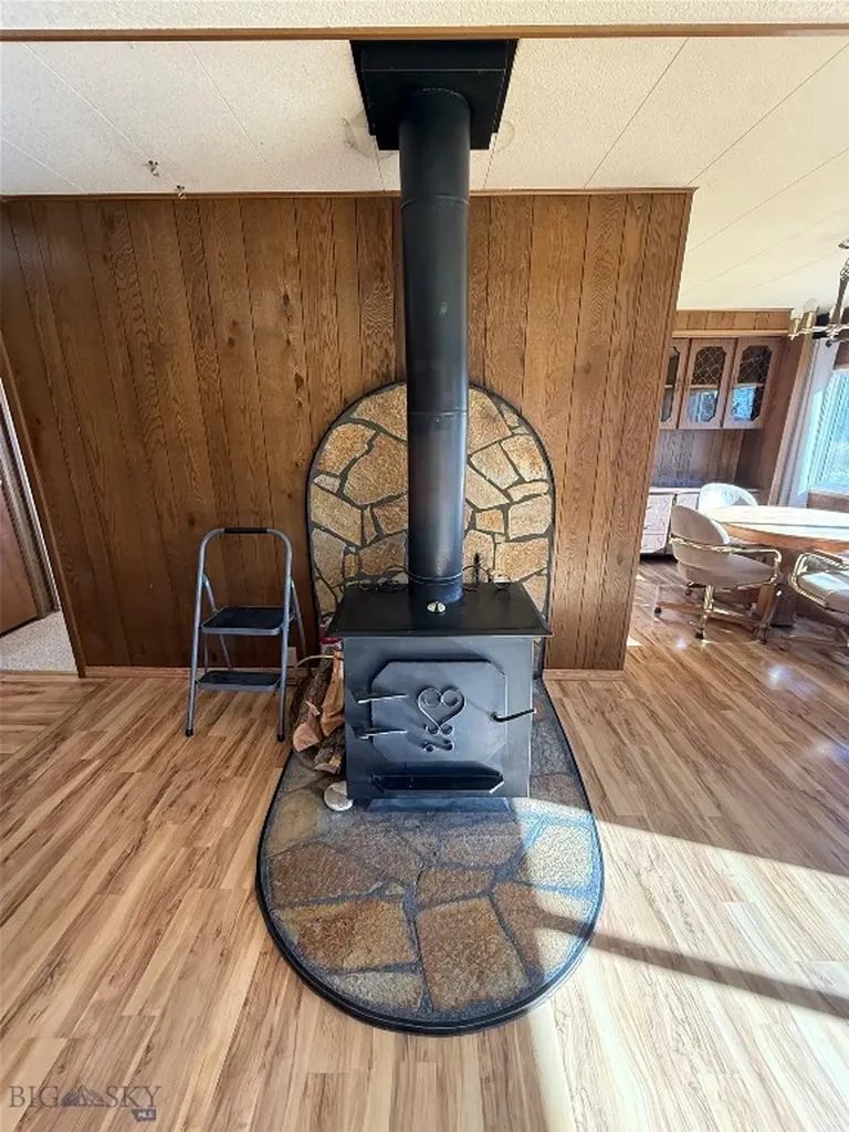 119 Columbus Avenue Dupuyer MT 59432