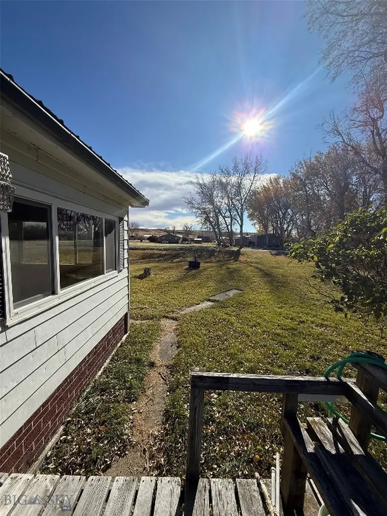 119 Columbus Avenue Dupuyer MT 59432