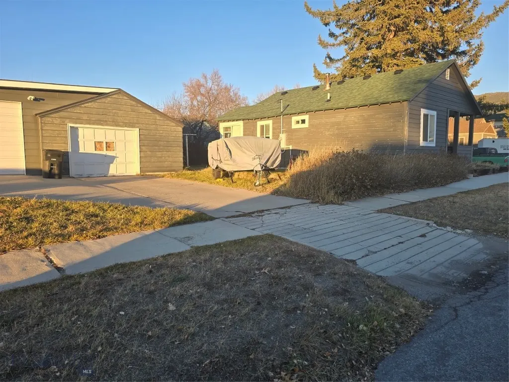 1727 A Street Butte MT 59701
