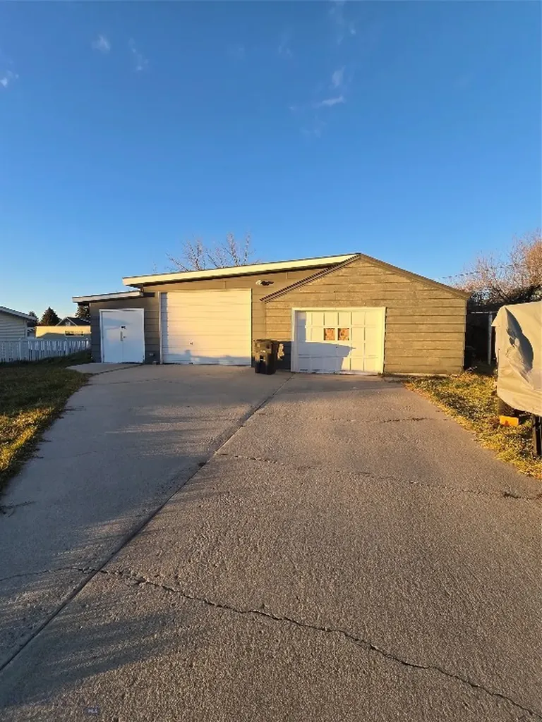 1727 A Street Butte MT 59701