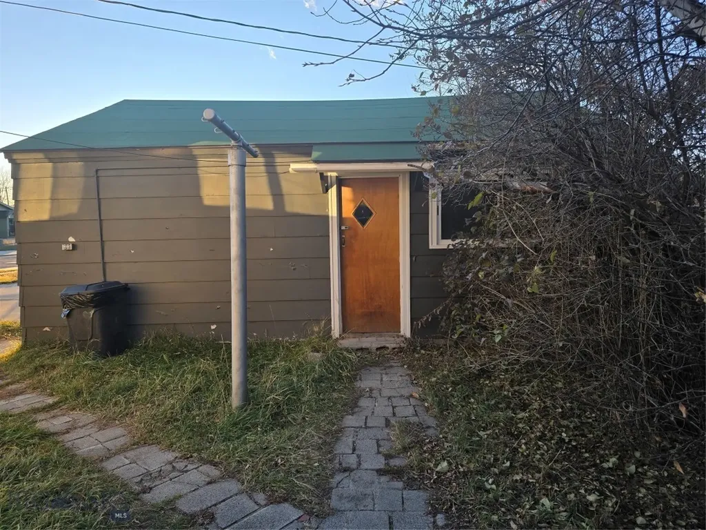 1727 A Street Butte MT 59701