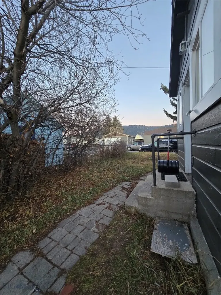1727 A Street Butte MT 59701