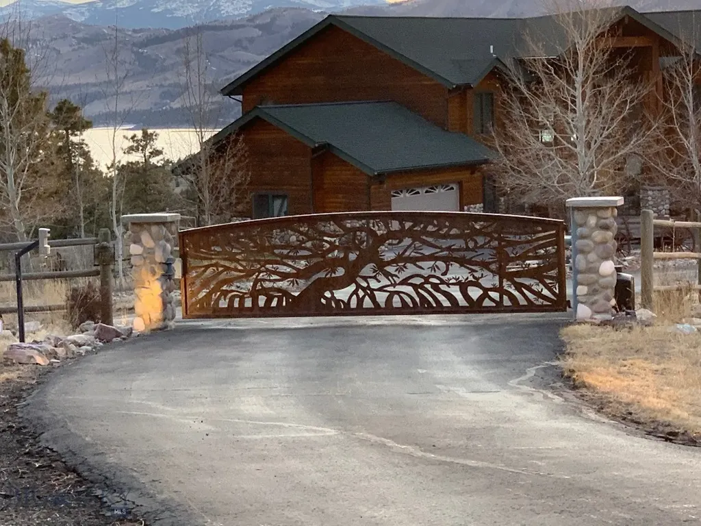 4220 Sunset Ridge Drive Helena MT 59602