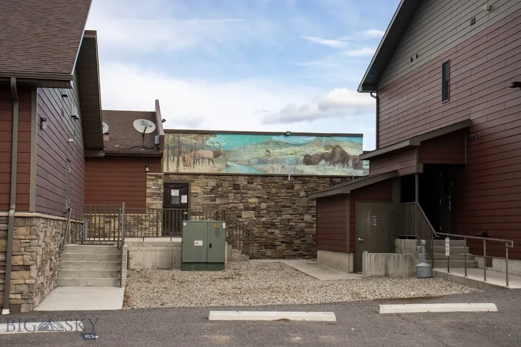 202 & 301 W Main White Sulphur Springs MT 59645