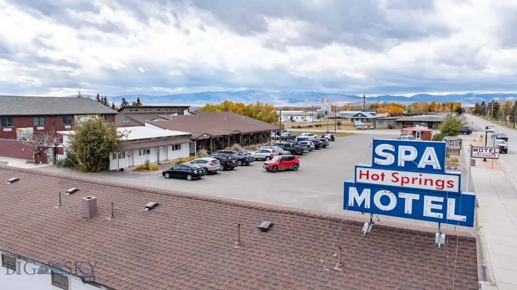 202 & 301 W Main White Sulphur Springs MT 59645