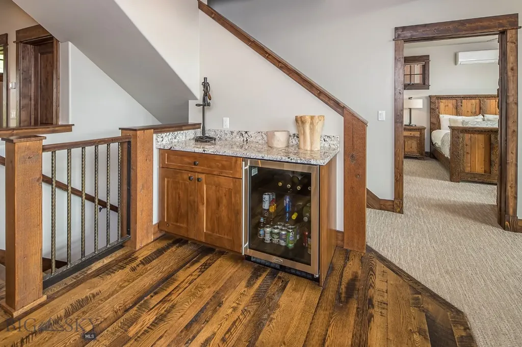 39 Upper Moose Hill Big Sky MT 59716