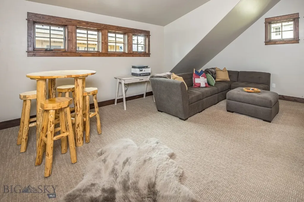 39 Upper Moose Hill Big Sky MT 59716