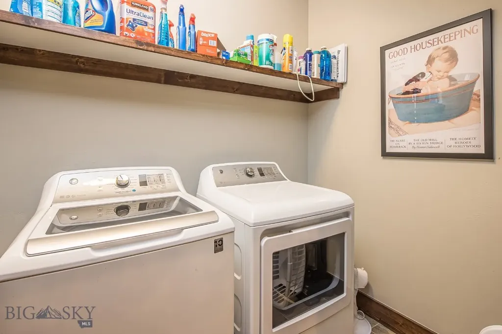 39 Upper Moose Hill Big Sky MT 59716