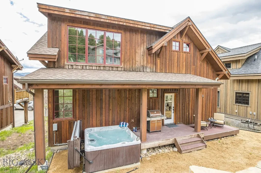 39 Upper Moose Hill Big Sky MT 59716