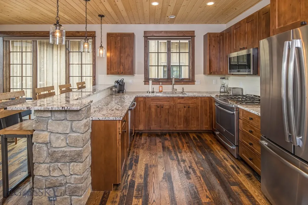 39 Upper Moose Hill Big Sky MT 59716