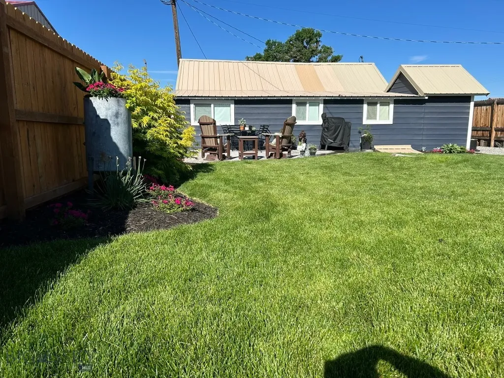 106 1/2 Hamilton Street Sheridan MT 59749