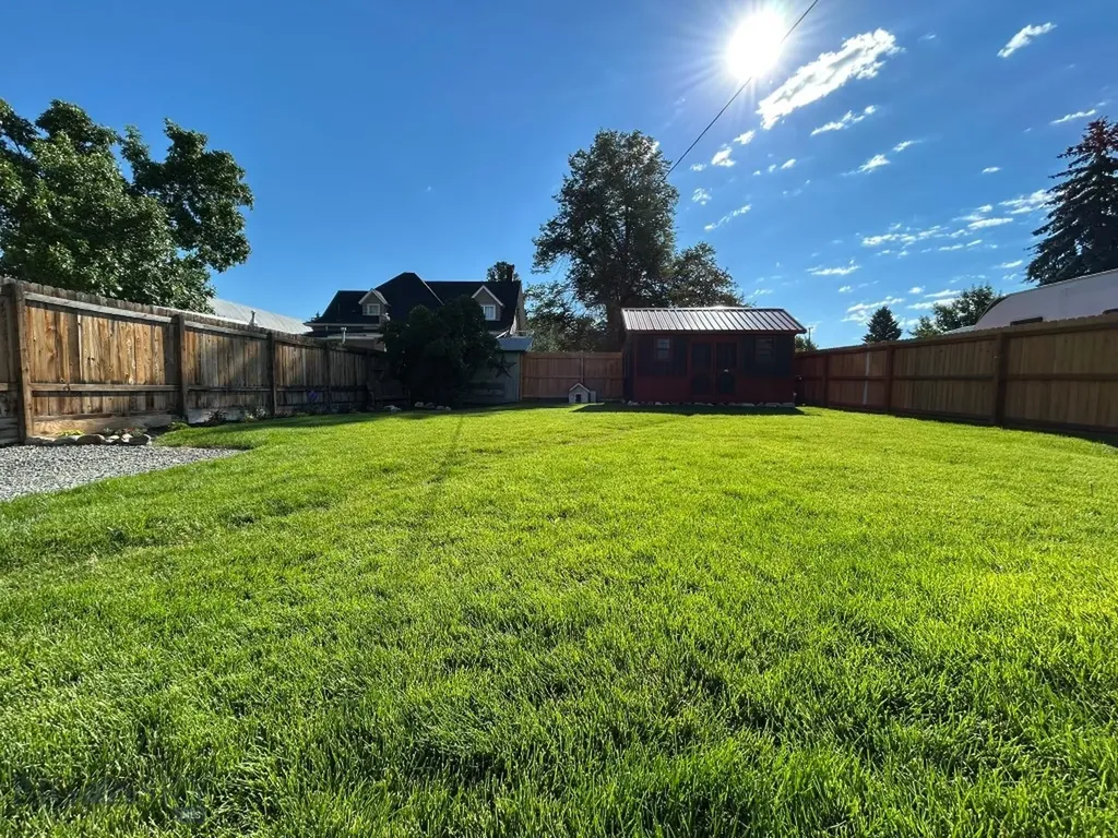 106 1/2 Hamilton Street Sheridan MT 59749