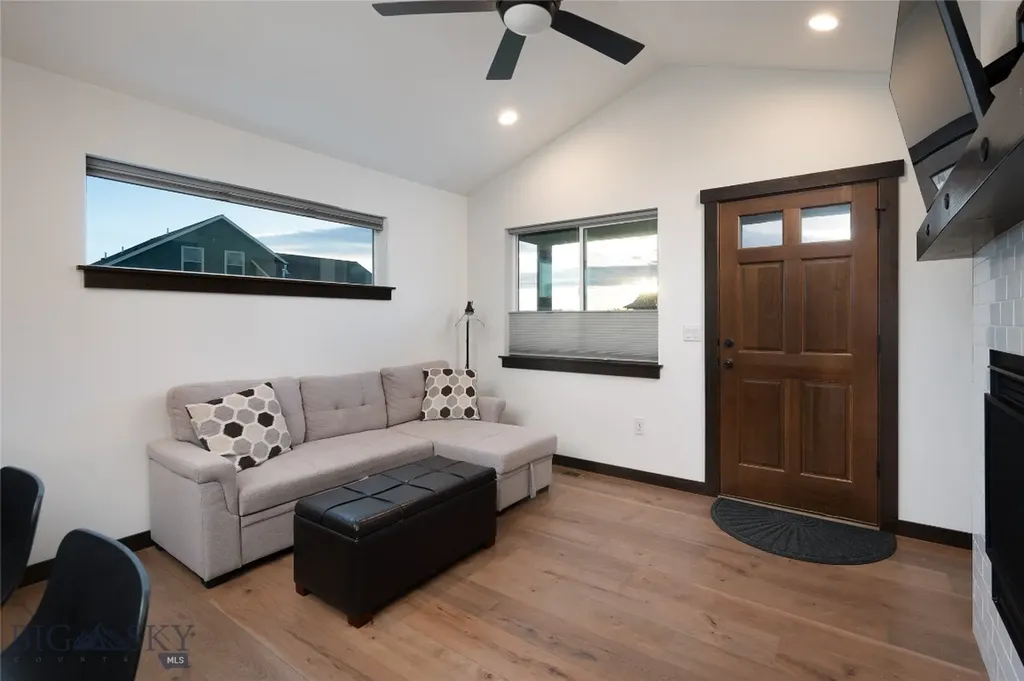 915 Stewart Loop Bozeman MT 59718