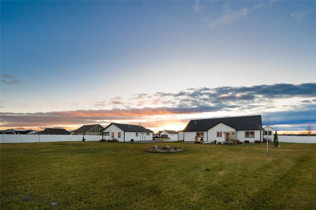 915 Stewart Loop Bozeman MT 59718