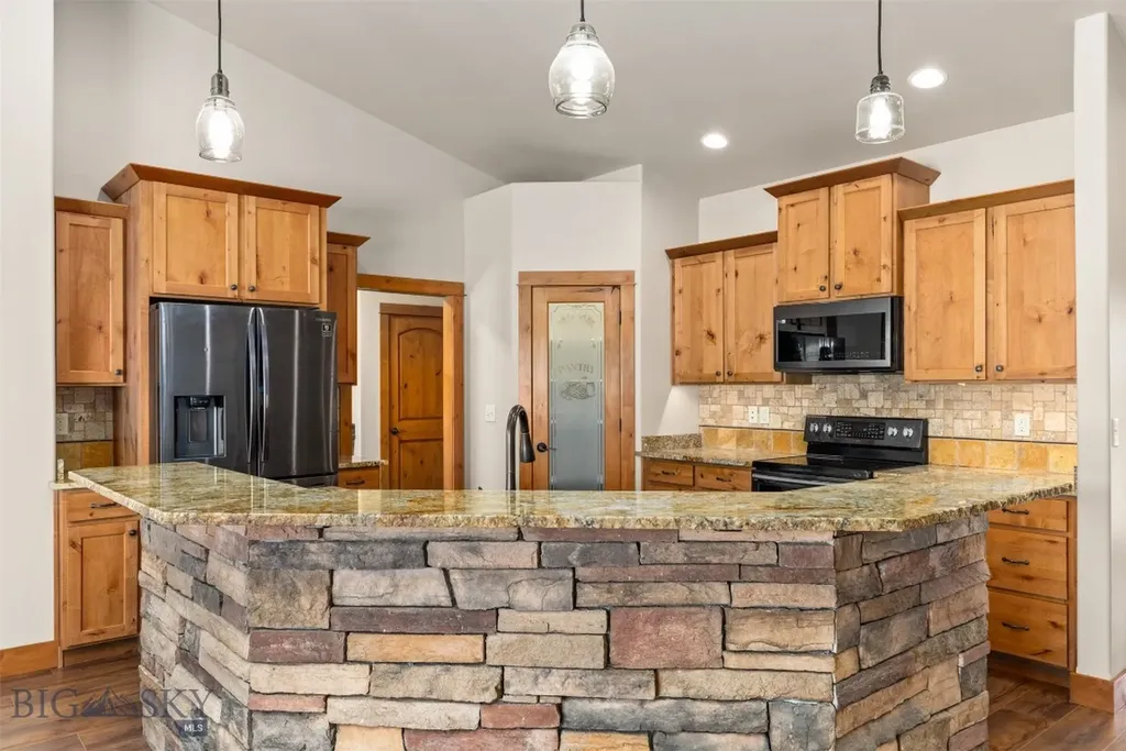 3877 High Trail Road Billings MT 59101