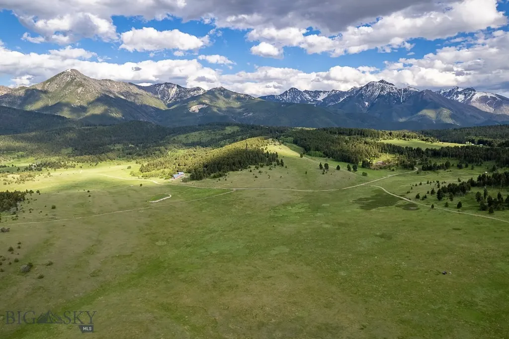 00 Above Paradise Trail Livingston MT 59047