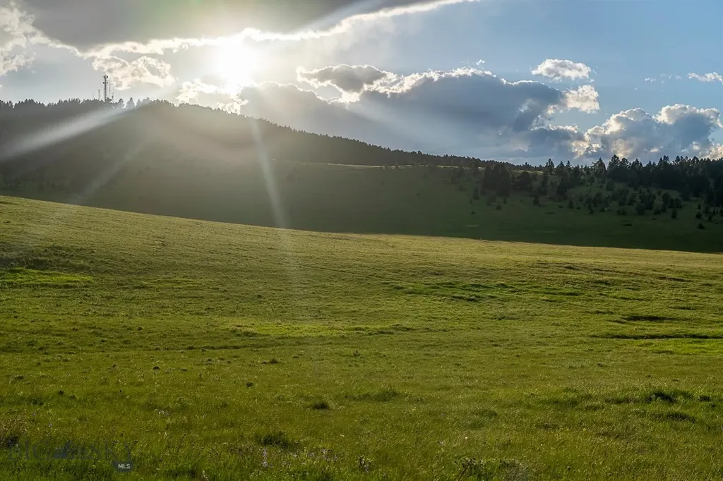 00 Above Paradise Trail Livingston MT 59047
